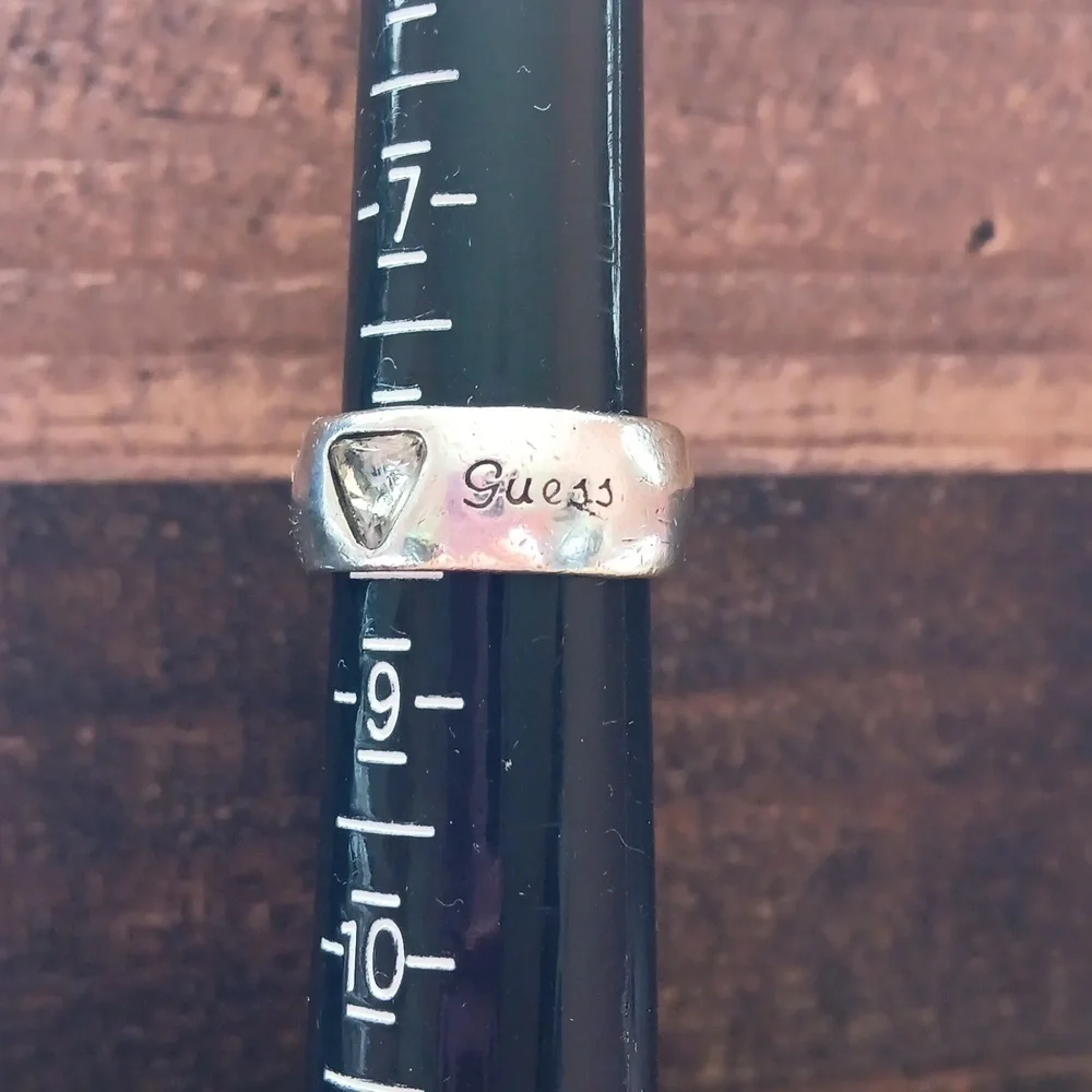 Guess 02 grams