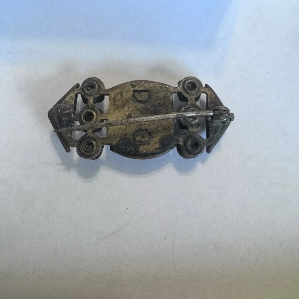 The Unbranded Brand antique art