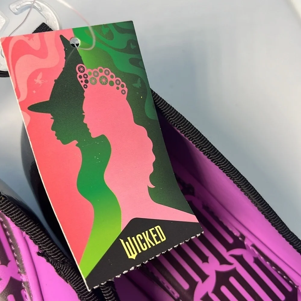 Wicked 🖤💚 girls