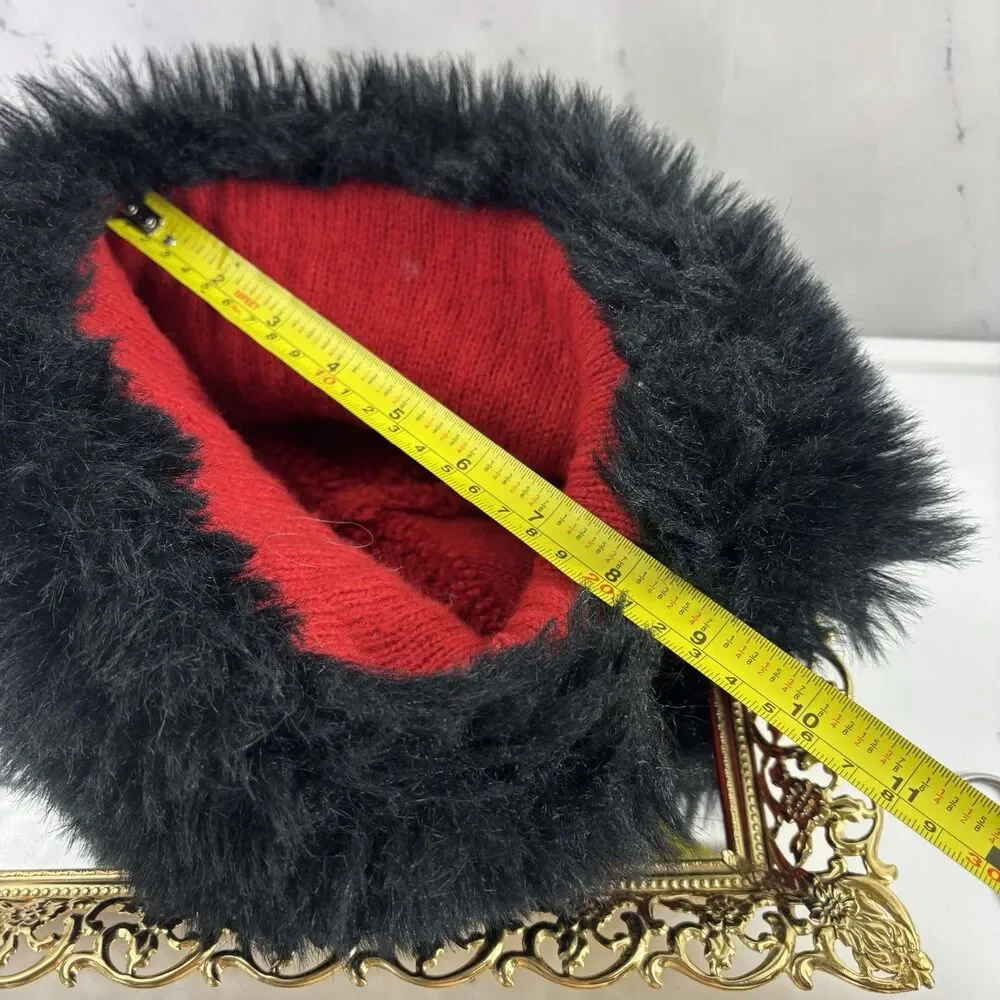 Vintage knit russian