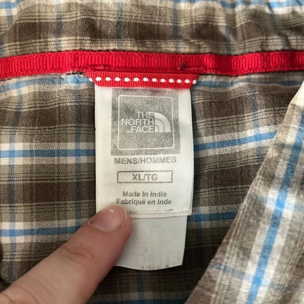 The North Face 621 measurements snap