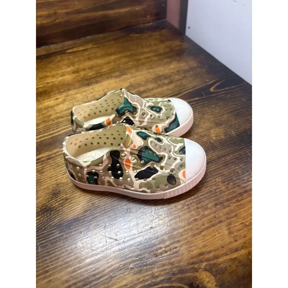 Native good preowned showing