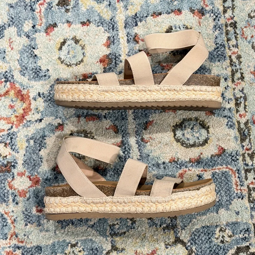 Steve Madden Bandi Sandals Girls 3 Tan Elastic Espadrille Platform