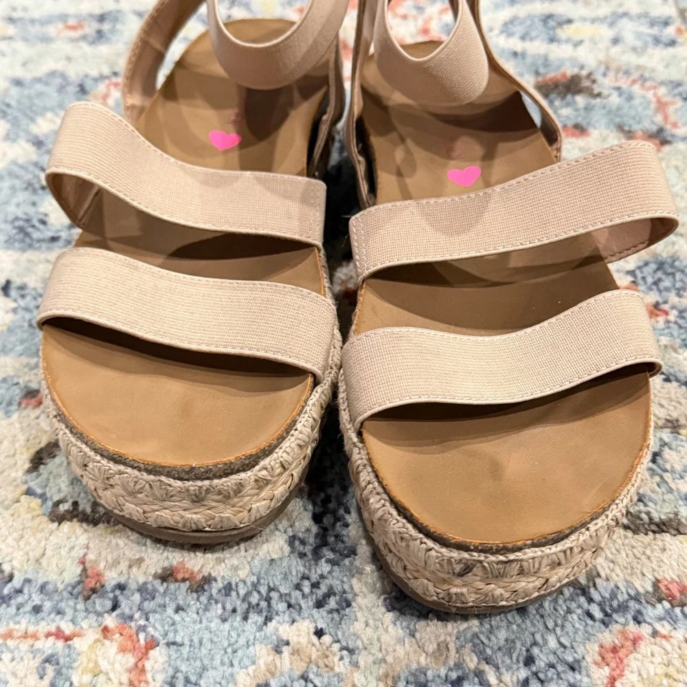 Steve Madden brand steve